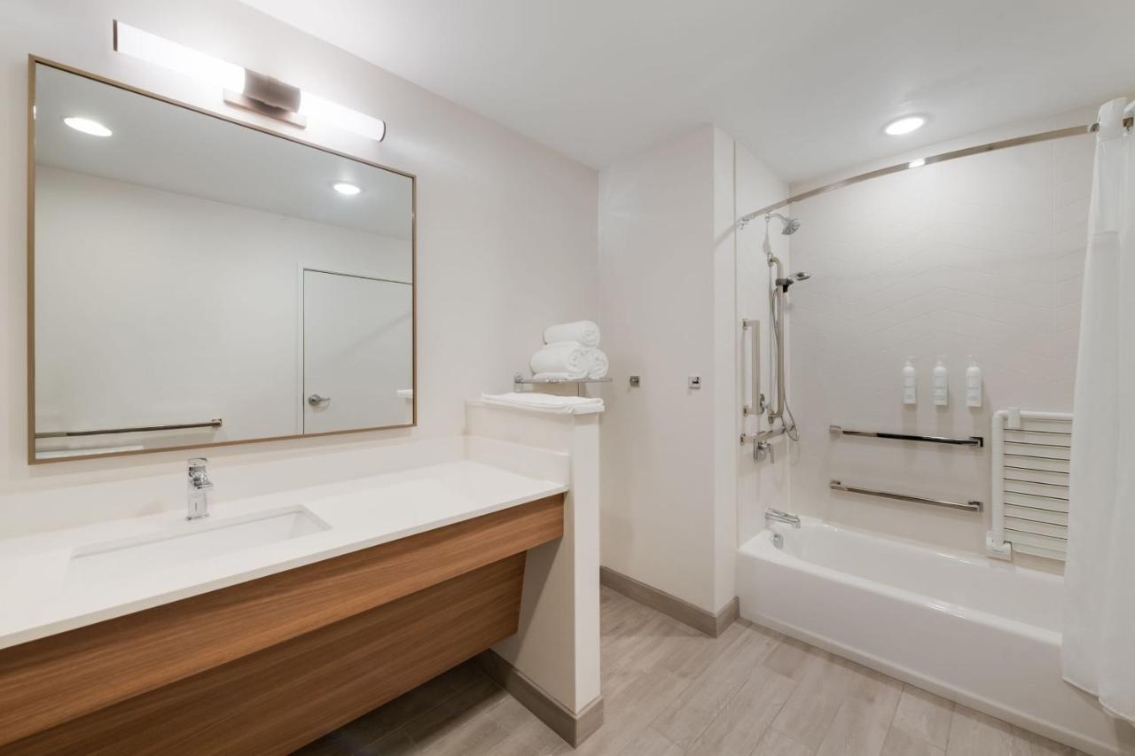 Fairfield By Marriott Inn & Suites Virginia Beach Town Center Esterno foto